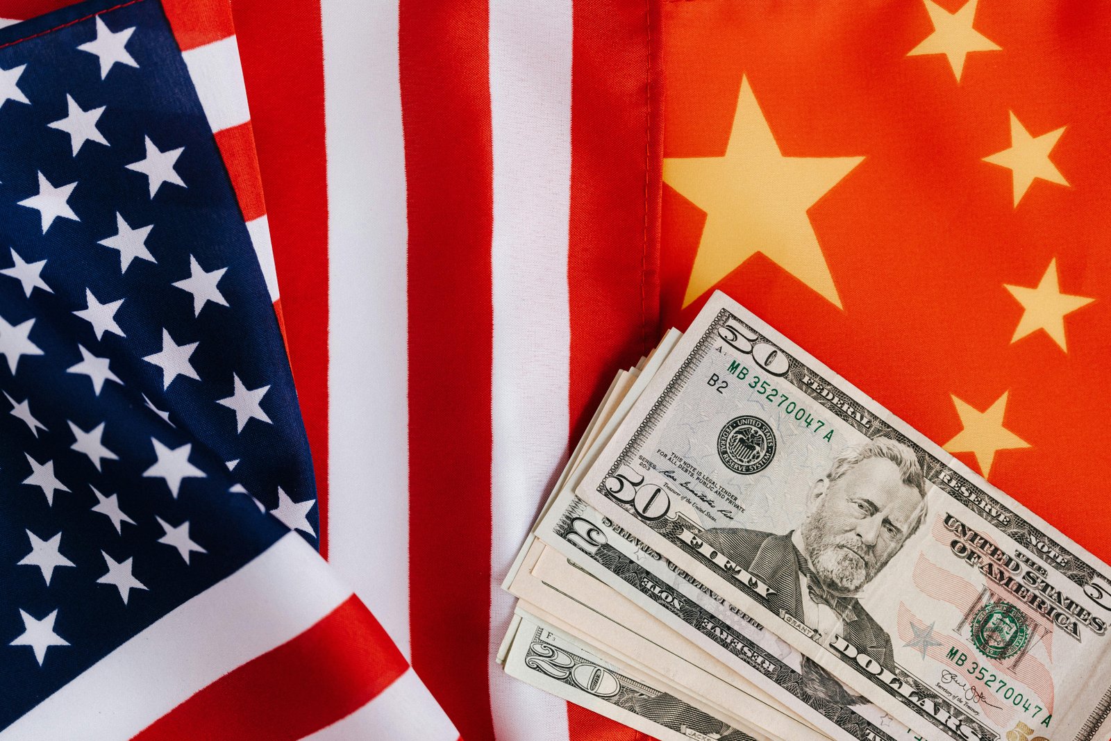 US–China Chip Controls (2025 Update): What’s Restricted & What Isn’t